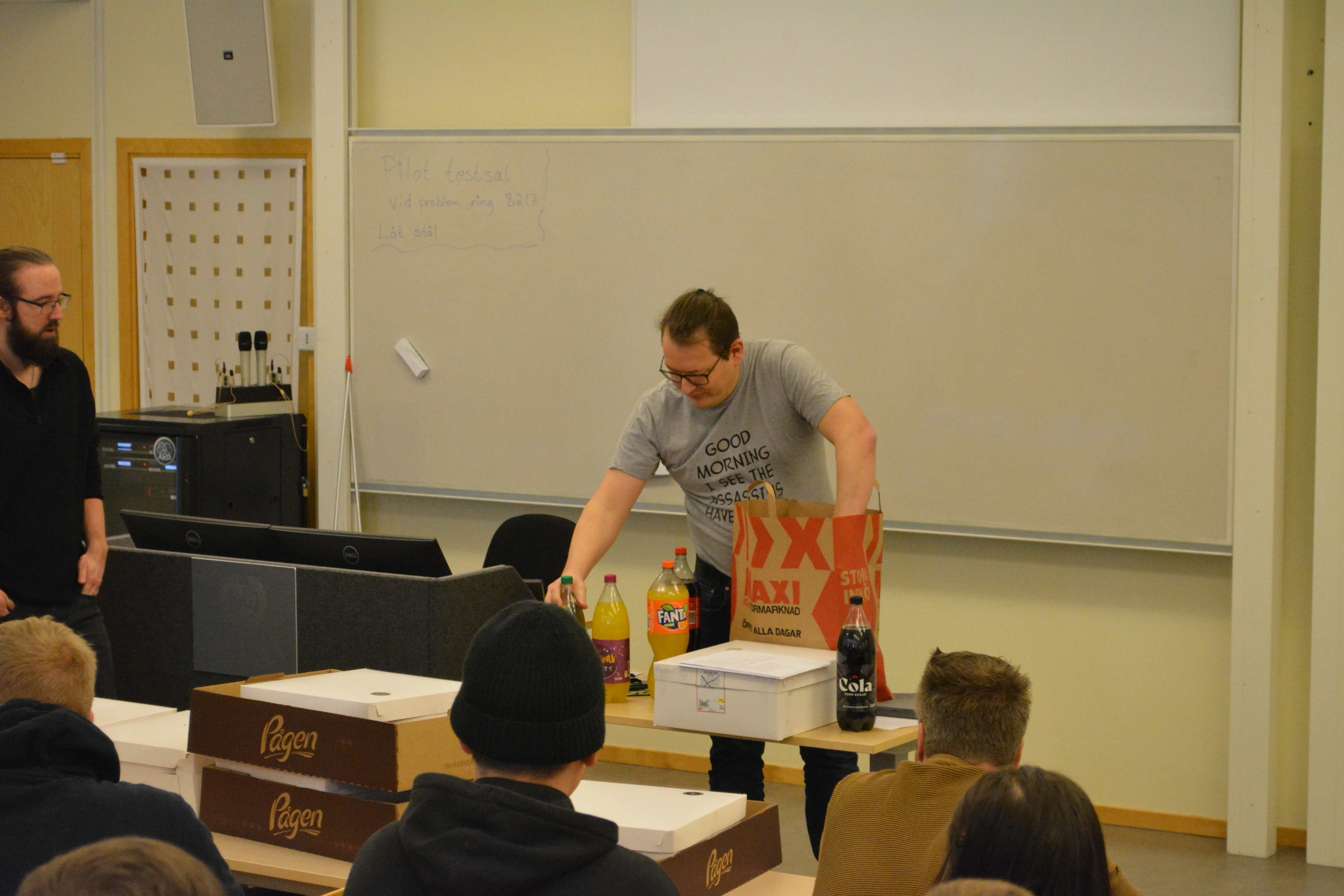 smorgastarta-unpacking